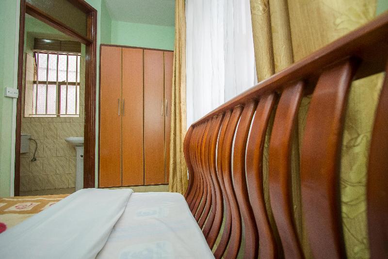 Serene Hotel Kampala Luaran gambar